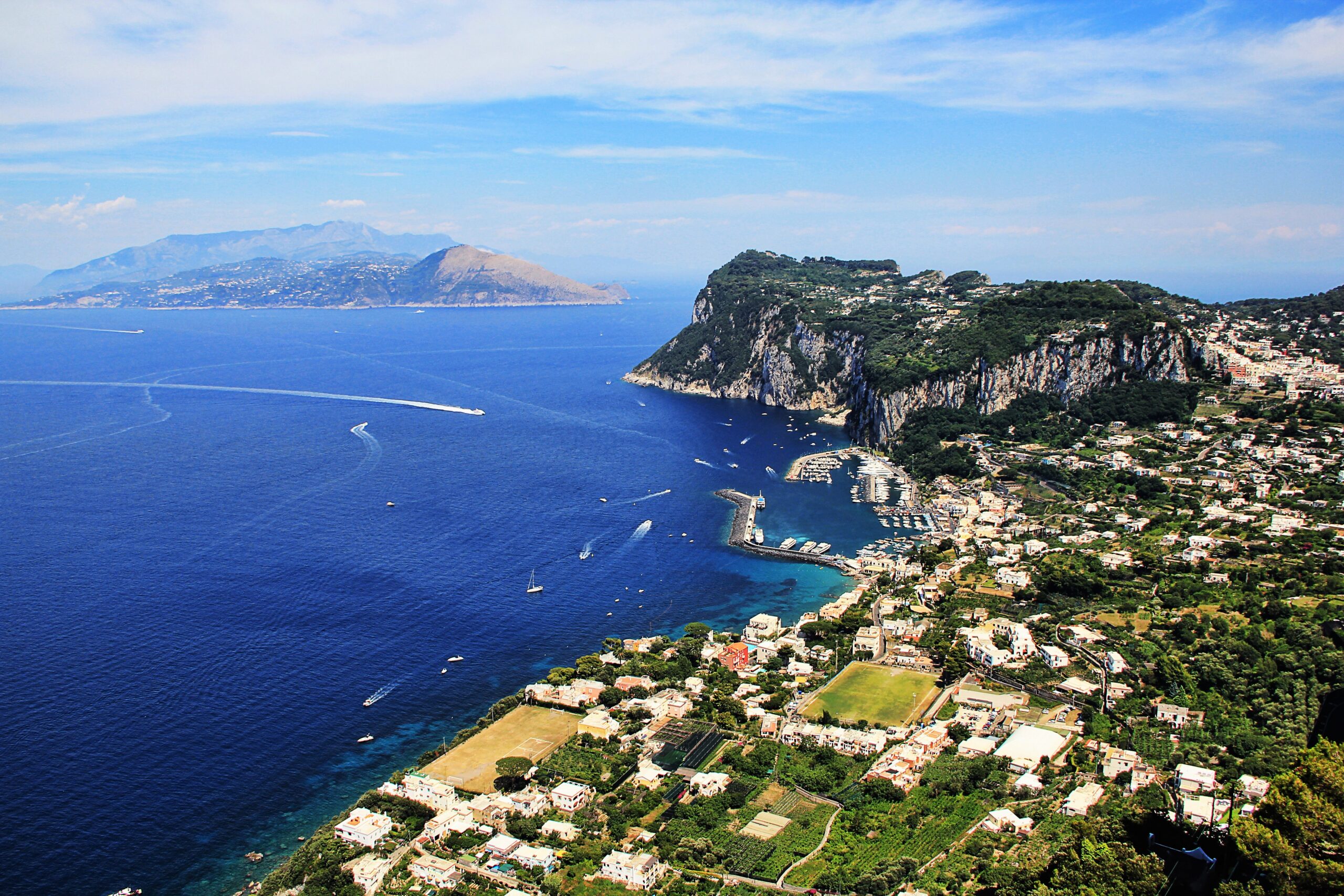 Blick auf den Ort Marina Grande auf Cpri
