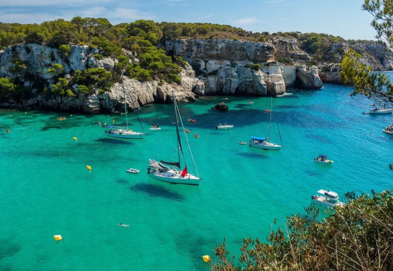 Bucht Cala Macarella auf Menorca