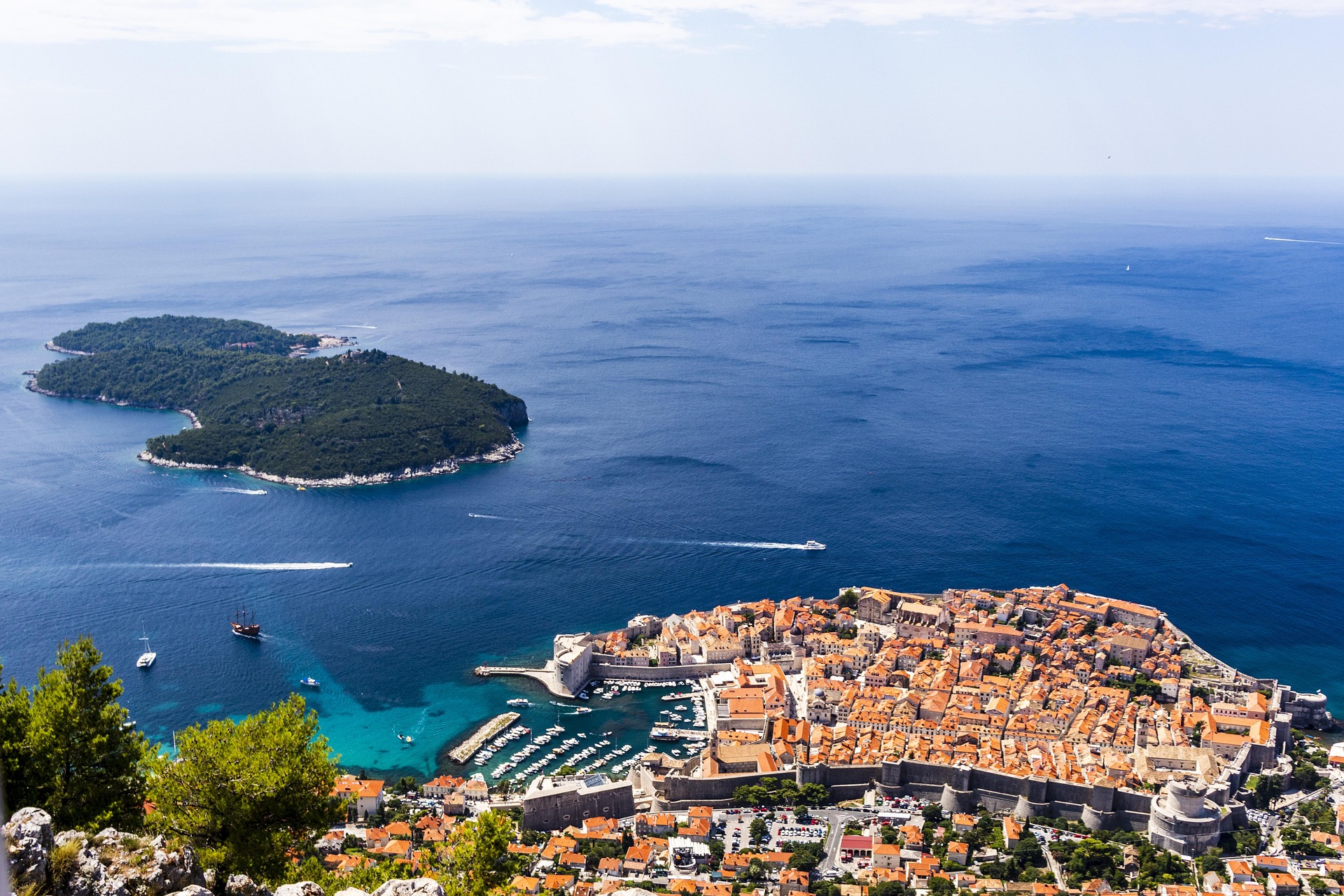 Blick auf Dubrovnik und die Insel Lokrum