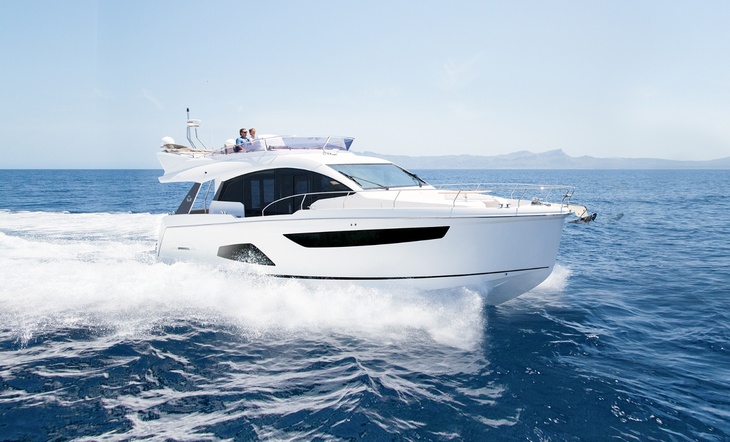 Motoryachten