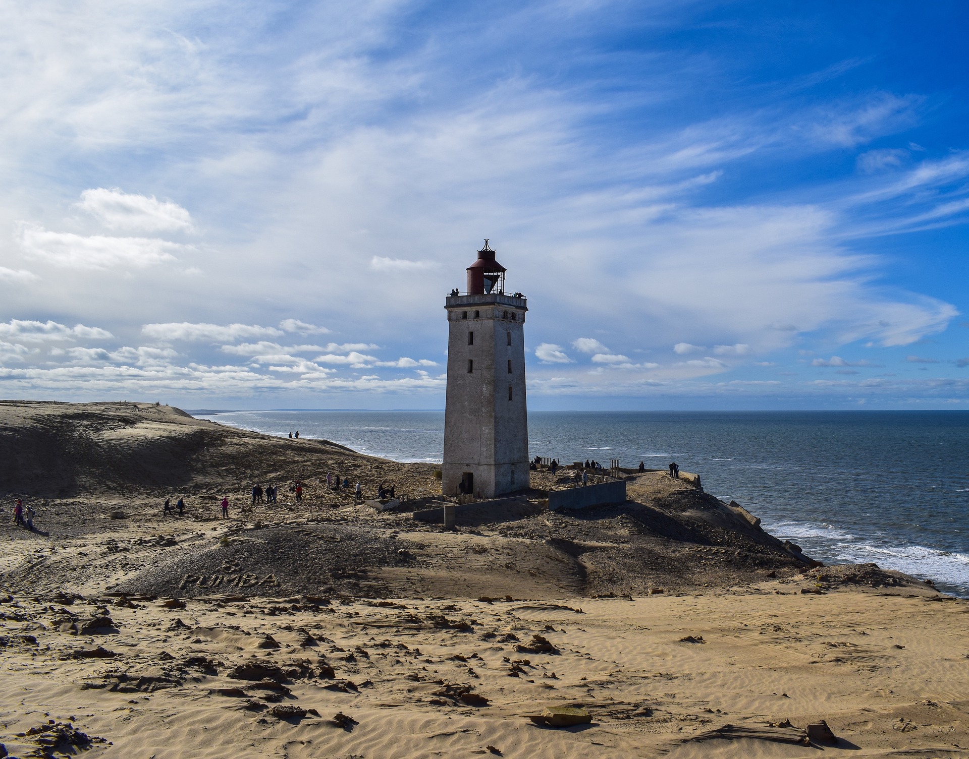 Der Leuchturm auf der Wanderdüne Rubjerg Knude