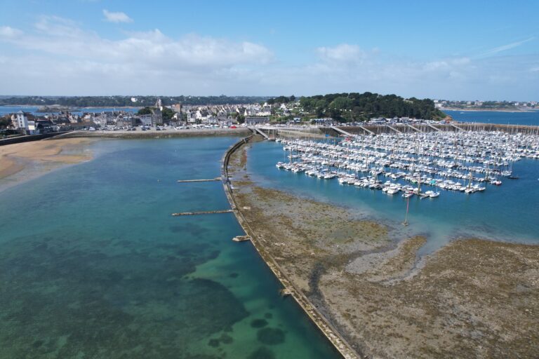 Der Yachthafen Port des Sablons in Saint Malo Der Yachthafen Port des Sablons in Saint Malo